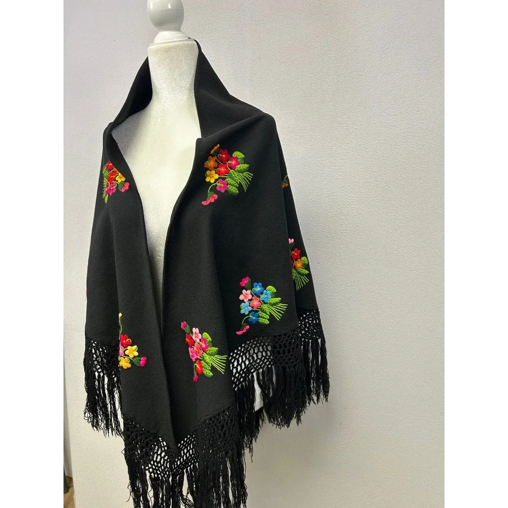 Unbranded material woven